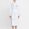 Bata de pijama con ribetes en blanco Bata de pijama con ribetes en blanco