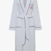 Bata de pijama con ribetes en blanco Bata de pijama con ribetes en blanco