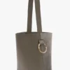 Bolso tipo cubo Dia en piel gris guijarro Bolso tipo cubo Dia en piel gris guijarro