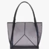 Bolso tote grande Victoria en malla azul marino Bolso tote grande Victoria en malla azul marino