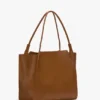 Bolso tote The Victoria grande en piel color tostado Bolso tote The Victoria grande en piel color tostado