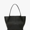 Bolso tote The Victoria grande en piel negra Bolso tote The Victoria grande en piel negra