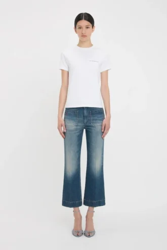 Camiseta ajustada con logo reducido en blanco