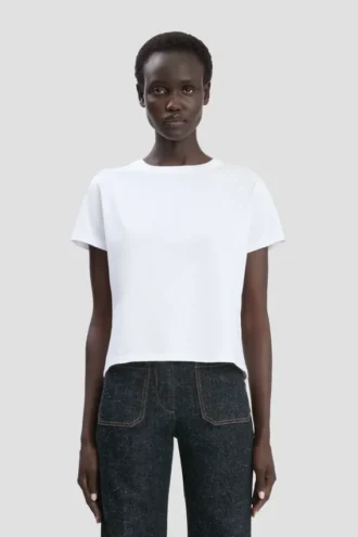 Camiseta de corte entallado en blanco