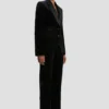 Chaqueta entallada de terciopelo negro Chaqueta entallada de terciopelo negro