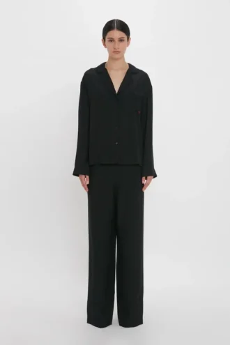 Conjunto de pijama con monograma VB en negro