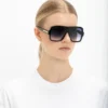 Gafas de sol con máscara en capas en degradado negro