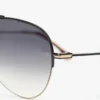 Gafas de sol de piloto de metal fino en dorado y negro Gafas de sol de piloto de metal fino en dorado y negro