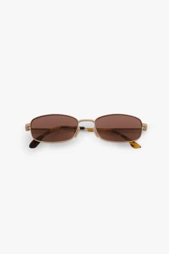 Gafas de sol metálicas en color miel dorado habana