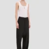 Pantalón de corte acampanado en negro Pantalón de corte acampanado en negro