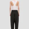 Pantalón de corte acampanado en negro Pantalón de corte acampanado en negro