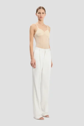 Pantalón de corte recto en marfil