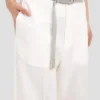 Pantalón recto con vuelta en color blanco roto Pantalón recto con vuelta en color blanco roto
