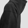 Sudadera con capucha y logotipo bordado en negro Sudadera con capucha y logotipo bordado en negro
