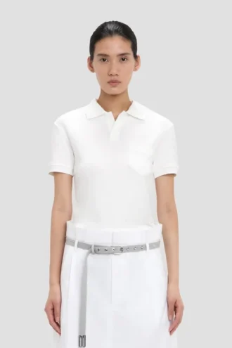 Top con cuello polo en blanco Top con cuello polo en blanco