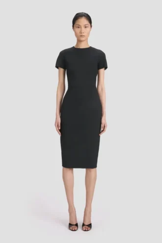 Vestido camiseta ajustado en negro