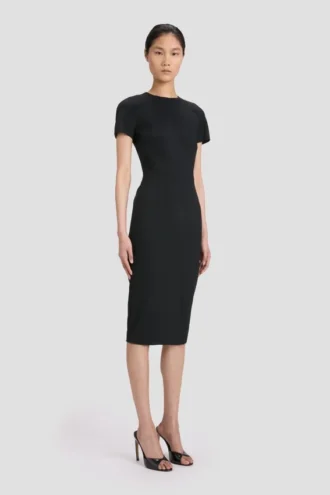 Vestido camiseta ajustado en negro