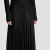 Vestido con aberturas en negro Vestido con aberturas en negro