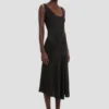 Vestido de encaje en negro Vestido de encaje en negro