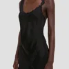 Vestido de encaje en negro Vestido de encaje en negro