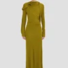 Vestido drapeado de cuello cerrado en color musgo