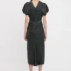 Vestido midi Bela de cuero en negro Vestido midi Bela de cuero en negro