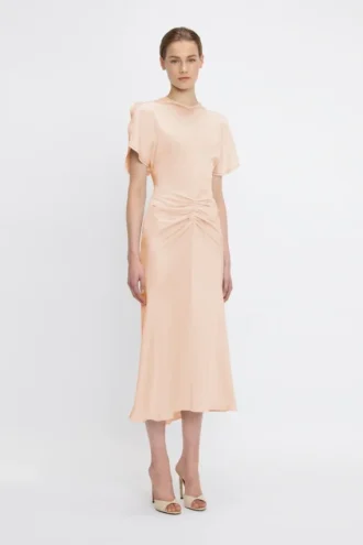 Vestido midi Bela en color blossom Vestido midi Bela en color blossom