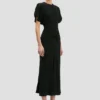 Vestido midi Bela en negro Vestido midi Bela en negro