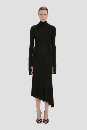 Vestido midi de cuello alto en negro Vestido midi de cuello alto en negro