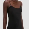 Vestido midi tipo camisola en negro