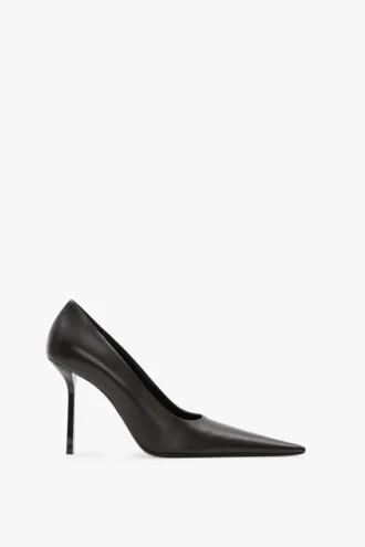 Zapatos de tacón de aguja The Victoria 100 en piel negra